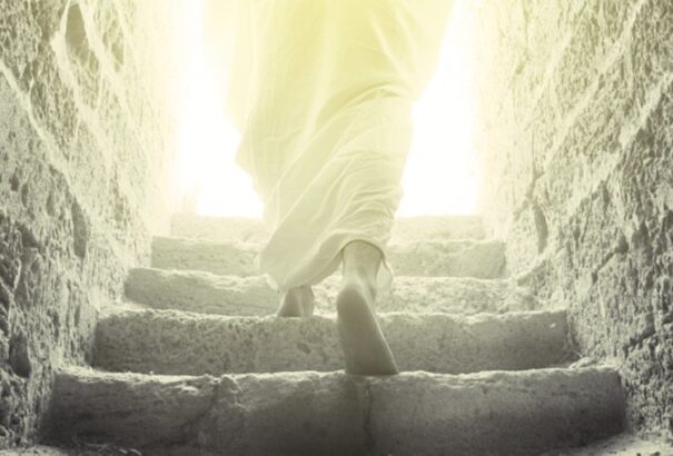 Nagyszombat este a feltámadást ünneplik a keresztények