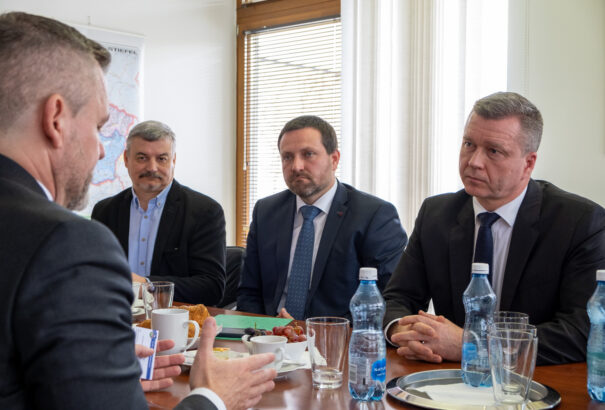 Forróék Pellegrinivel tárgyaltak. Gyimesinek nem szóltak