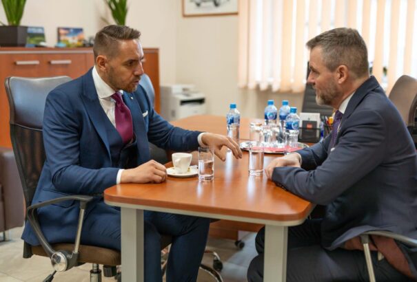 Gyimesi György Peter Pellegrinivel tárgyalt – Képekkel