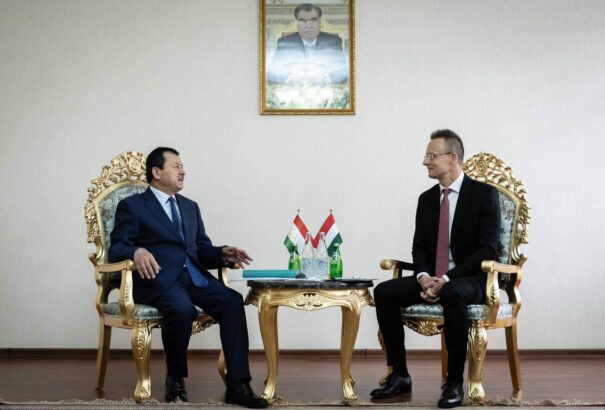 Szijjártó Péter: Szoros együttműködésre van szükség a békepárti országok között