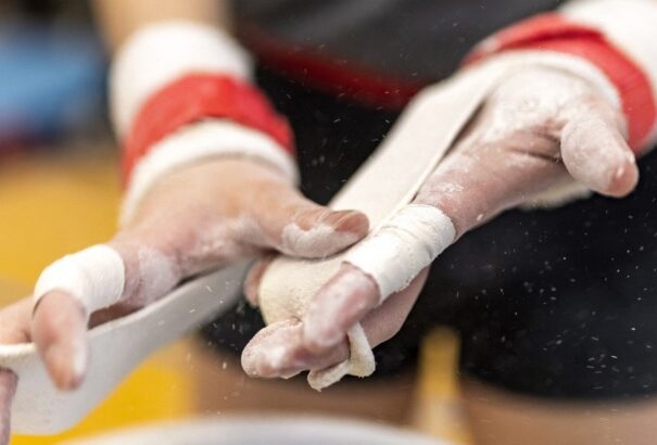 Kizárta a korosztályos keretből a román tornaszövetség a magyarsága miatt megalázott 15 éves sportoló bántalmazóit