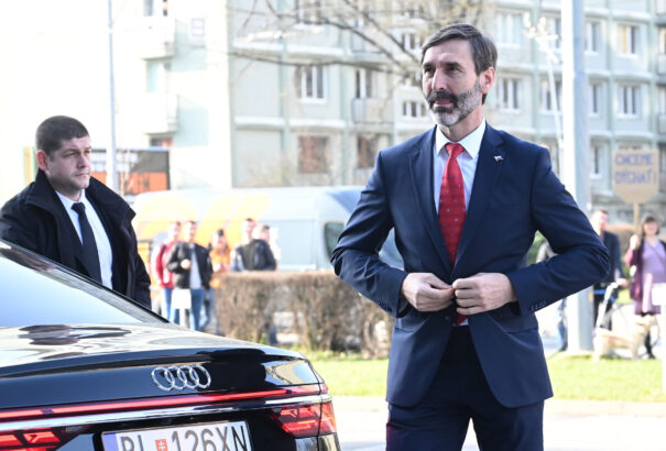 Blanár: Szlovákia elutasítja az EU migrációs paktumát