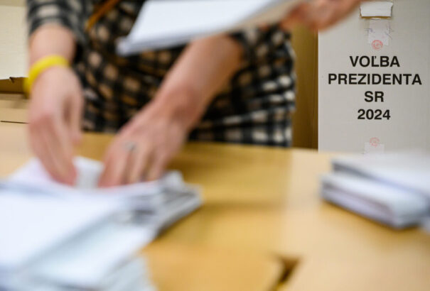 Államfőválasztás: Életbe lépett a második kör előtti moratórium