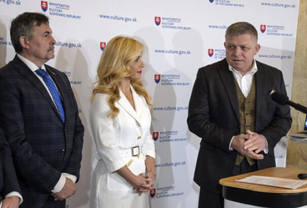 Fico védelmébe vette Šimkovičovát: a miniszter asszony nem perverz, transzszexuális kultúrát csinál, hanem nemzetit