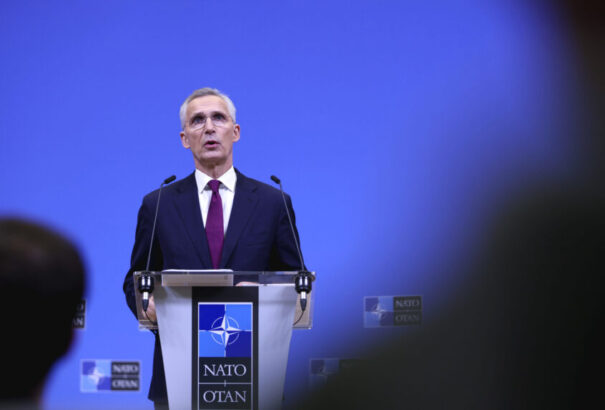 Stoltenberg: a NATO-szövetségesek további légvédelmi rendszereket küldenek Ukrajnának