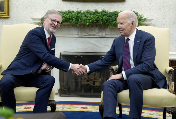 Biden a Fehér Házban fogadta Petr Fiala cseh miniszterelnököt