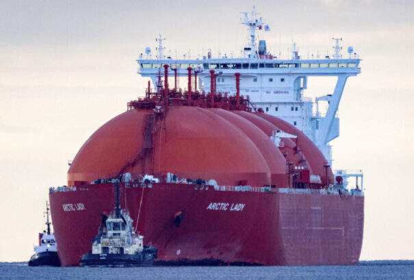 A legnagyobb háborús uszítók sem hajlandók lemondani az orosz LNG-ről