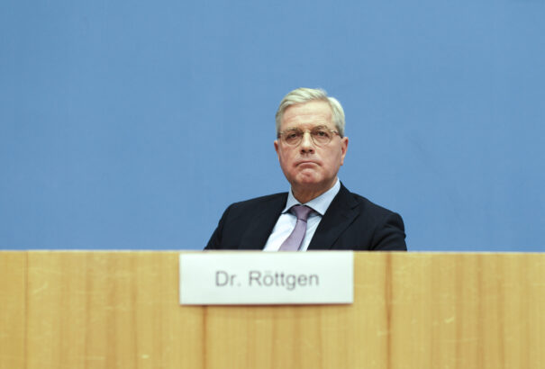 Krajniak: A szlovák ellenzék német szövetségese kizárással fenyegeti Szlovákiát az EU-ból