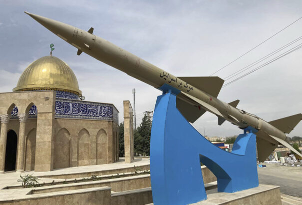 Irán megfenyegette Izraelt: adott esetben nukleáris létesítményeit sem kímélné