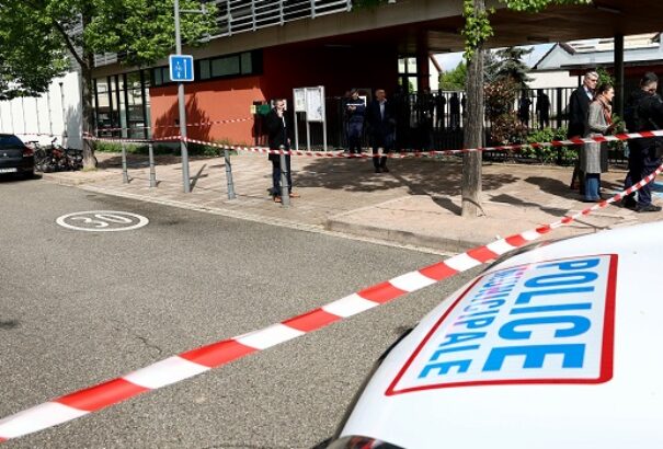 Késes támadó sebesített meg gyerekeket egy kelet-franciaországi iskola közelében