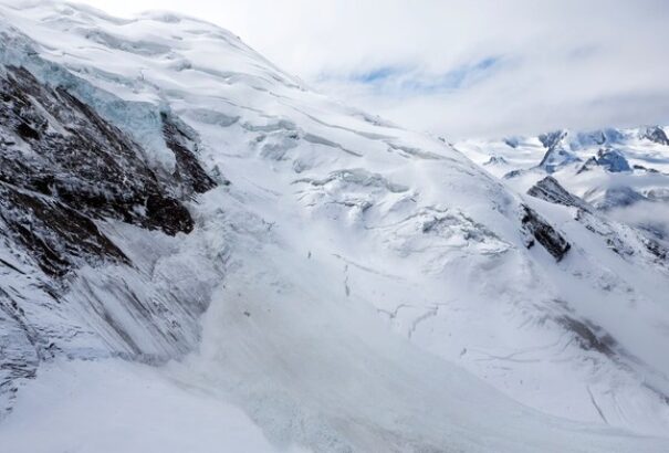 Tragédia Tirolban: lavina zúdult le német turistákra, egy 19 éves férfi meghalt