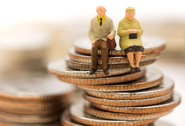 A nyugdíjasok idén 606,30 euró értékben kapják meg a 13. nyugdíjukat