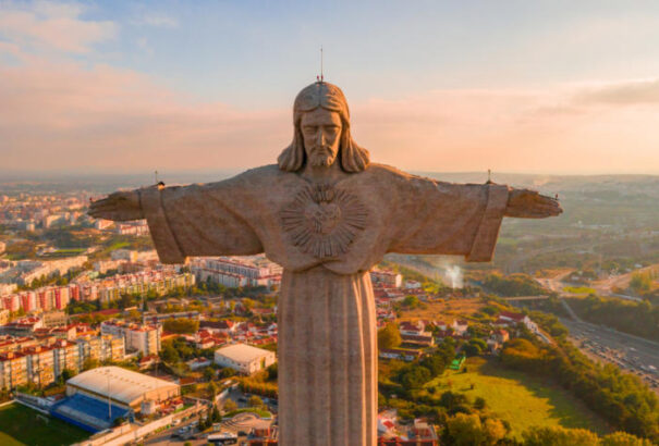 A katolikus egyház kártéríti a papok szexuális zaklatásainak áldozatait – Portugáliában