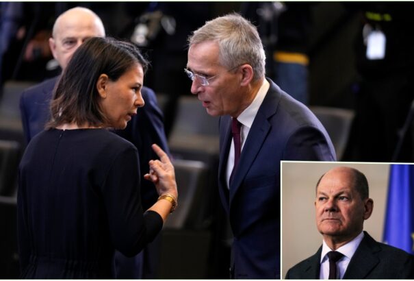 Titkos találkozón egyeztetett Baerbock és Stoltenberg