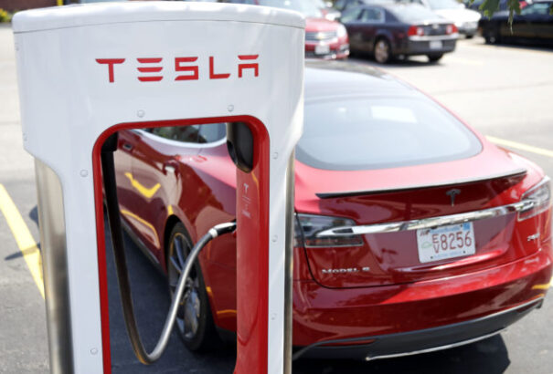 Hivatalosan is megérkezik Szlovákiába a Tesla