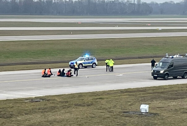 Megbénították a müncheni repülőteret a klímaaktivisták