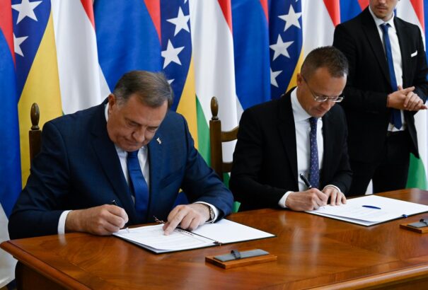 Szijjártó Péter: Be kell fejezni a teljesen felesleges feszültségkeltést Bosznia-Hercegovinában