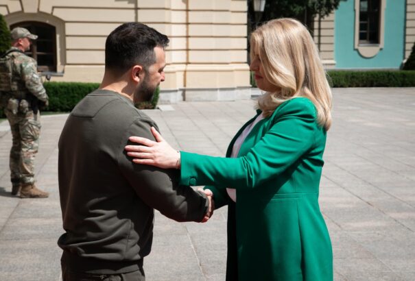 Čaputová a legmagasabb állami kitüntetést kapta Zelenszkijtől Kijevben