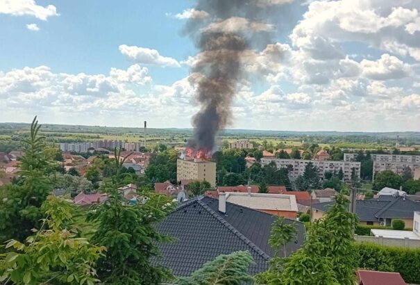 Tűz Ipolyságon: Leégett a T-18-as tornaterem