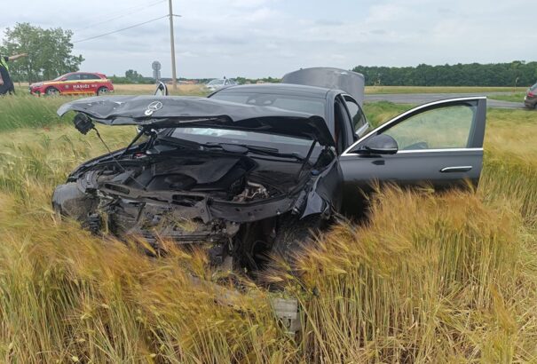Halálos kimenetelű baleset történt a 63-ason Dundaszerdahely mellett