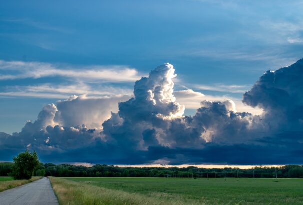 Még nincs vége, újabb hidegfront hozza magával az új zivatarhullámot