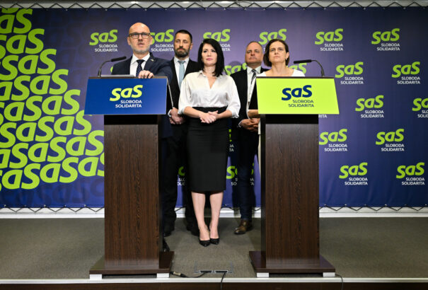 Büntetőfeljelentést készít elő az SaS az egyre több fenyegetés miatt