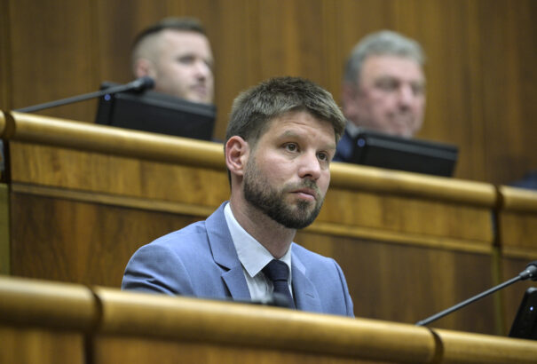 Merénylet Fico ellen: Šimečka szerint a PS járult hozzá a legkevésbé a feszült társadalmi légkör kialakulásához