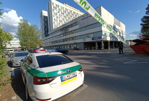 Merénylet Fico ellen: A Főügyészség speciális részlege felügyeli a kormányfő elleni támadást