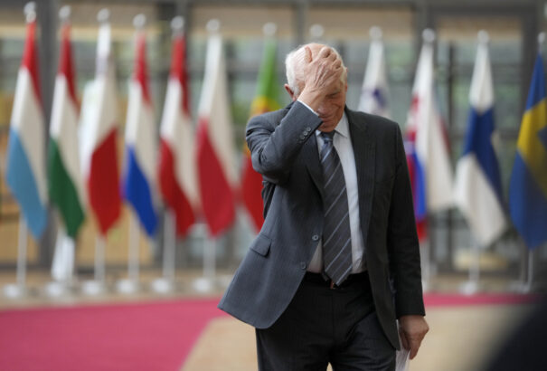 Josep Borrell: Kijevnek joga van nyugati fegyvereket használni Oroszország ellen