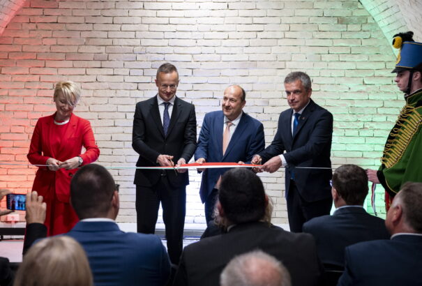 Átadták a felújított Igmándi Erődöt Komáromban