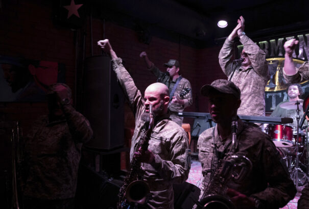 Amerikai rakétákkal lőtt Ukrajna egy orosz légi bázist a Krímben