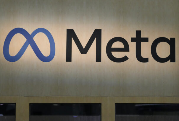 A felhasználók lapátolják a pénzt a Metába. Zuckerberg újabb merész célokat tűzött ki magának