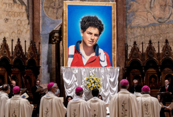 Tizenöt éves csodagyereket avathat szentté a katolikus egyház