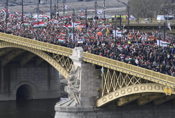 Lomnici Zoltán: minden idők legnagyobb békemenete készül