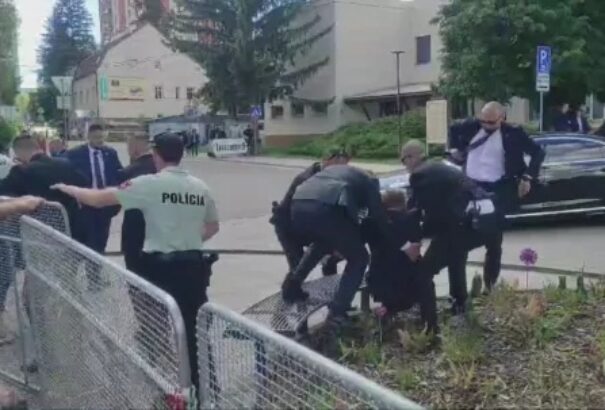 Merényletet követtek el Robert Fico szlovák kormányfő ellen – Élő hírfolyam a támadás napjáról