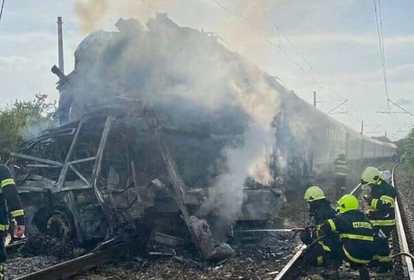 Robert Kaliňák: Sürgősen ki kell vizsgálni a vonatbaleset okait