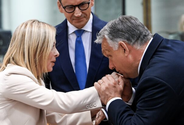 Eldőlt: Giorgia Melonit választják a lengyel konzervatívok