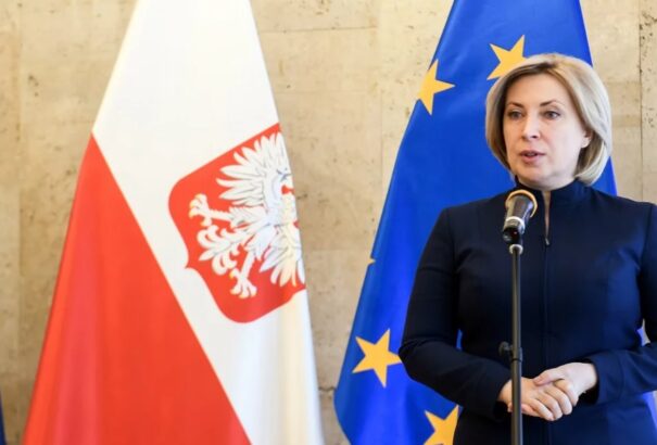 Ukrajna Varsónak udvarol: A lengyelek nélkül nem győzhetünk