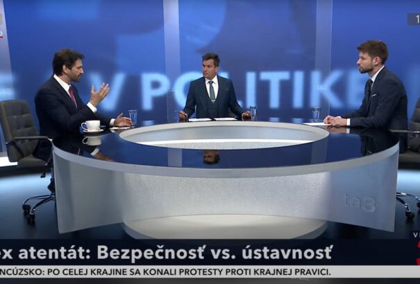 Vasárnapi vitaműsor: Šimečka a „pártsajtója” miatt magyarázkodhatott, Kaliňák a lex merénylet kérdőjelei miatt