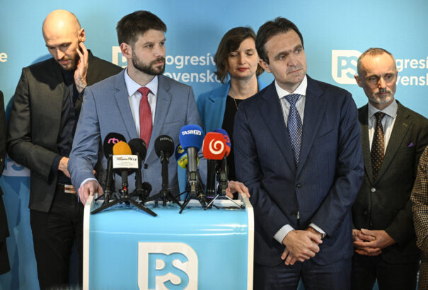Hivatalos: Győzött a PS, de vesztett a háborúpárti fősodor Szlovákiában