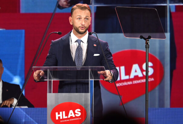 Matúš Šutaj Eštok lett a Hlas-SD új elnöke