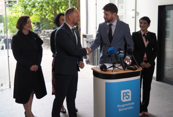 Az OĽaNO alapítója, Jozef Viskupič belép a PS-be