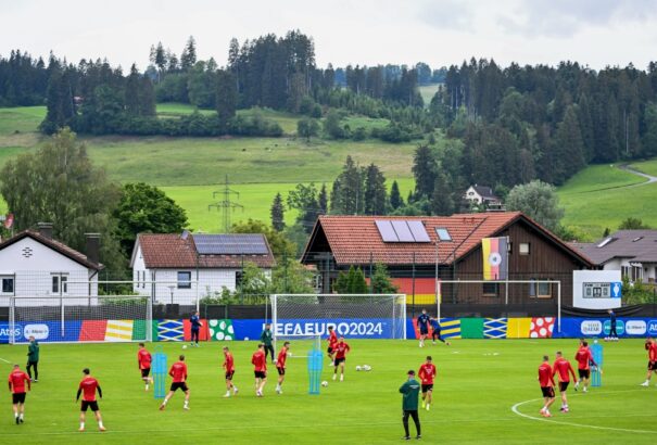 EURO2024: Festői környezetben, 10 fokban tartott edzést a magyar válogatott