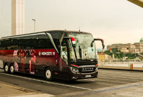 Indul az utazás! Kora délután elindult Németország felé a magyar válogatott – fotók