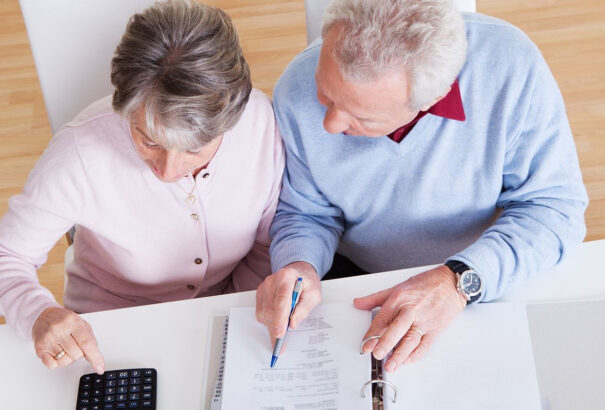 Igazságtalan 13. nyugdíj? „42 évet ledolgoztam, és annyit fogok kapni, mint az, aki csak tíz évet dolgozott” – panaszkodnak a nyugdíjasok