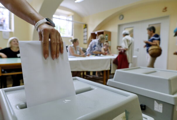 Bezártak a szavazókörök Magyarországon, megkezdődött a voksok összeszámlálása