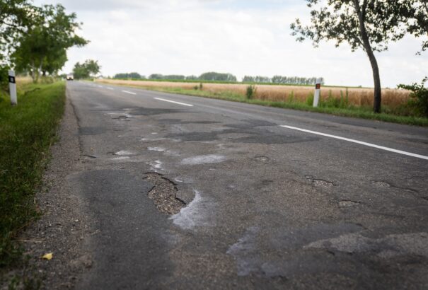 Nagyszombat megye 307 ezer eurót költ a Padány és Csilizpatas közötti út felújítására