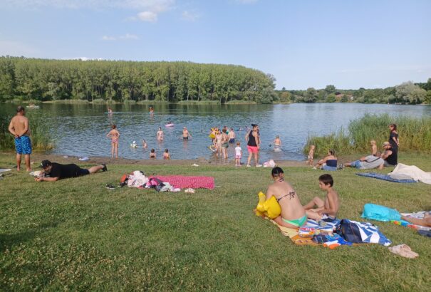 Ha tombol a nyár, irány a Holt-Vág!