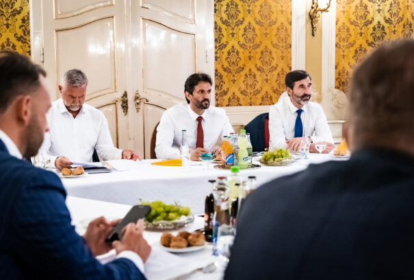 Ipsos-felmérés: A Smer-SD 25,2 százalékkal nyerné a júliusi választásokat