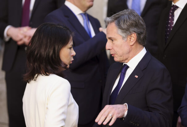 A német külügyminiszter szerint szükség van az amerikai elrettentő fegyverek telepítésére